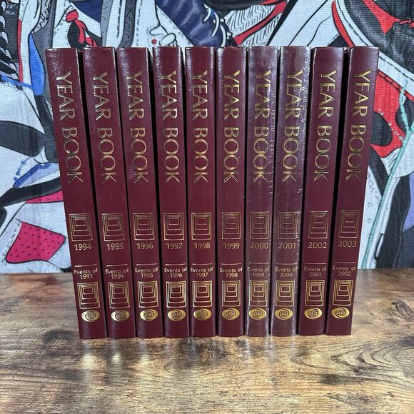 Vintage Lot of 10 Year Book 1994-2003 Events of 1993-2002 Encyclopedia Book Set - Picture 1 of 12
